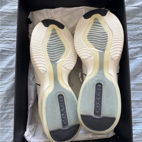 Coach Woman’s Black and White CitySole Noe Runner Size 5.5 - Picture 12 of 12